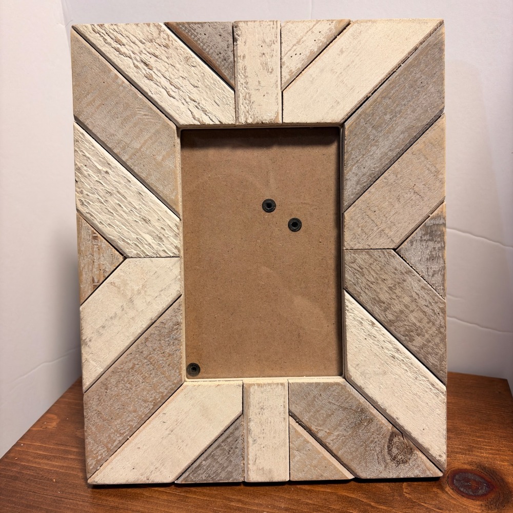 Hobby Lobby‎ Rustic Wood Sunburst Picture Frame 4x6 Tabletop Decor Beige Grey